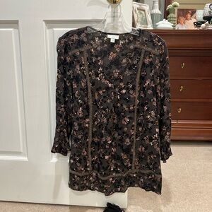 Floral Blouse with Lace Details